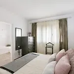 بيت للعطل Chousa *